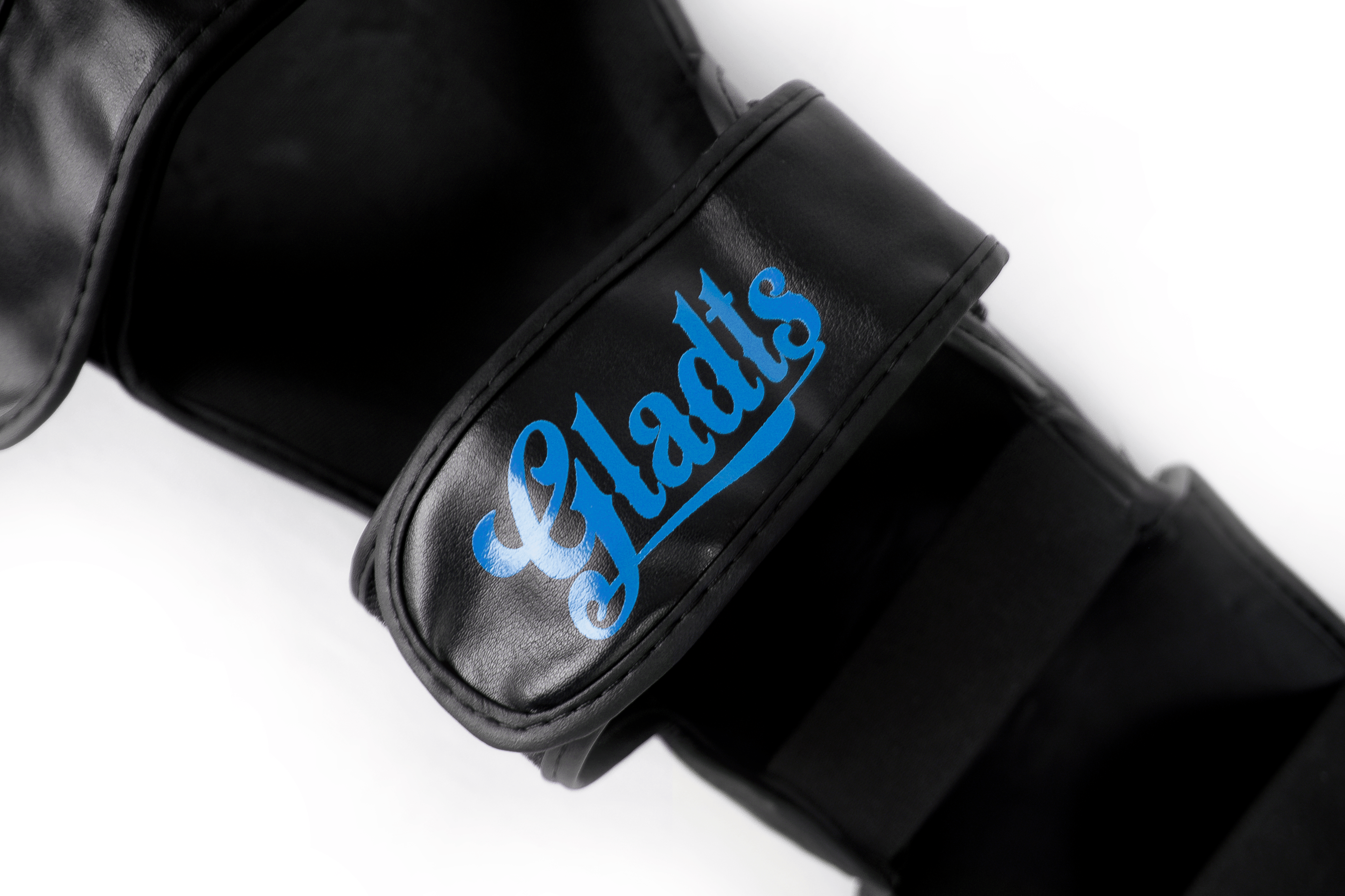 Gladts shin guard blue